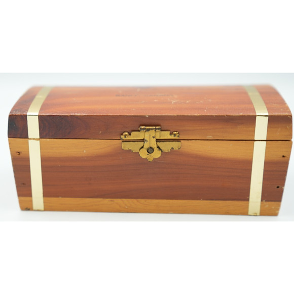 Unbranded Other - Vintage Cedar Wood Trinket Box – Brass Trim, Rounded Lid, Hinged Closure Canada